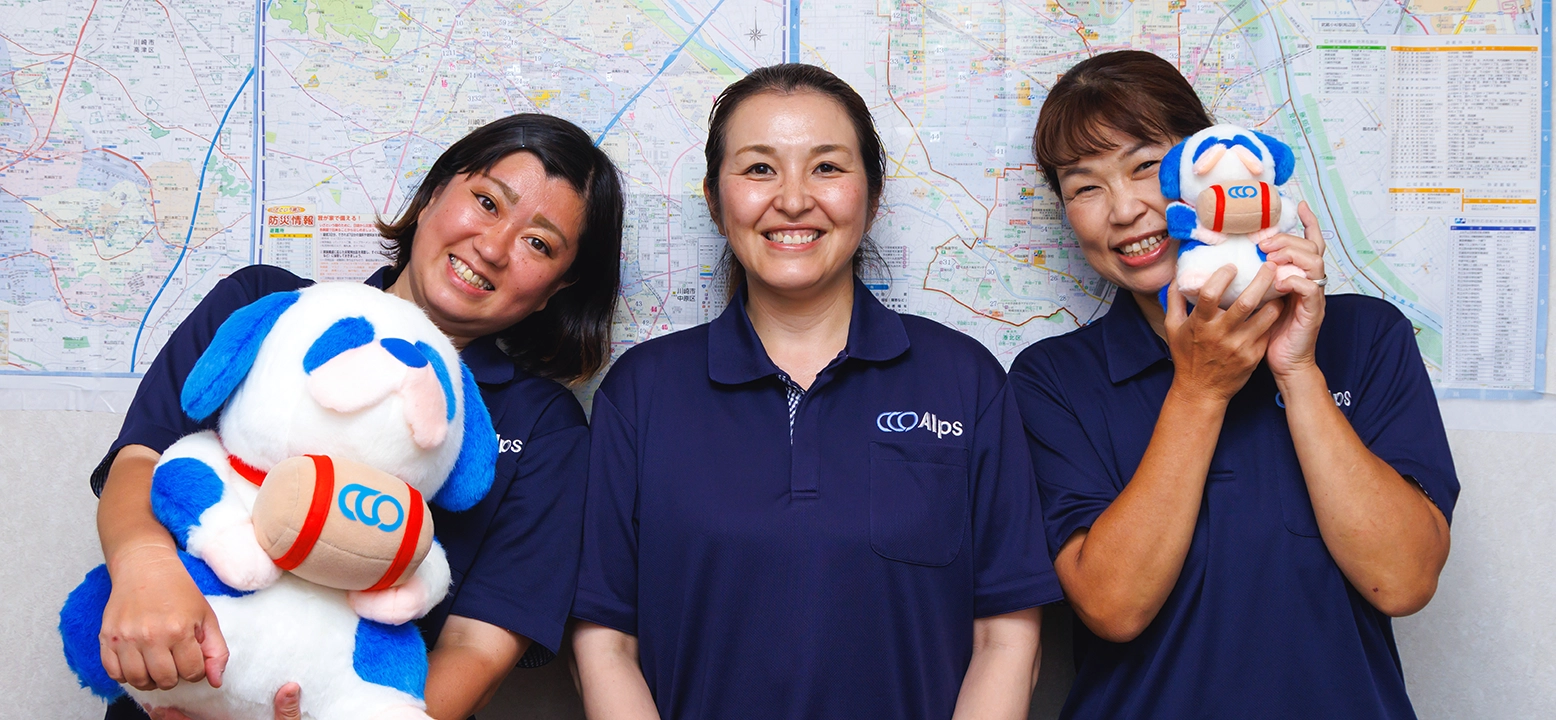 採用スタッフ写真